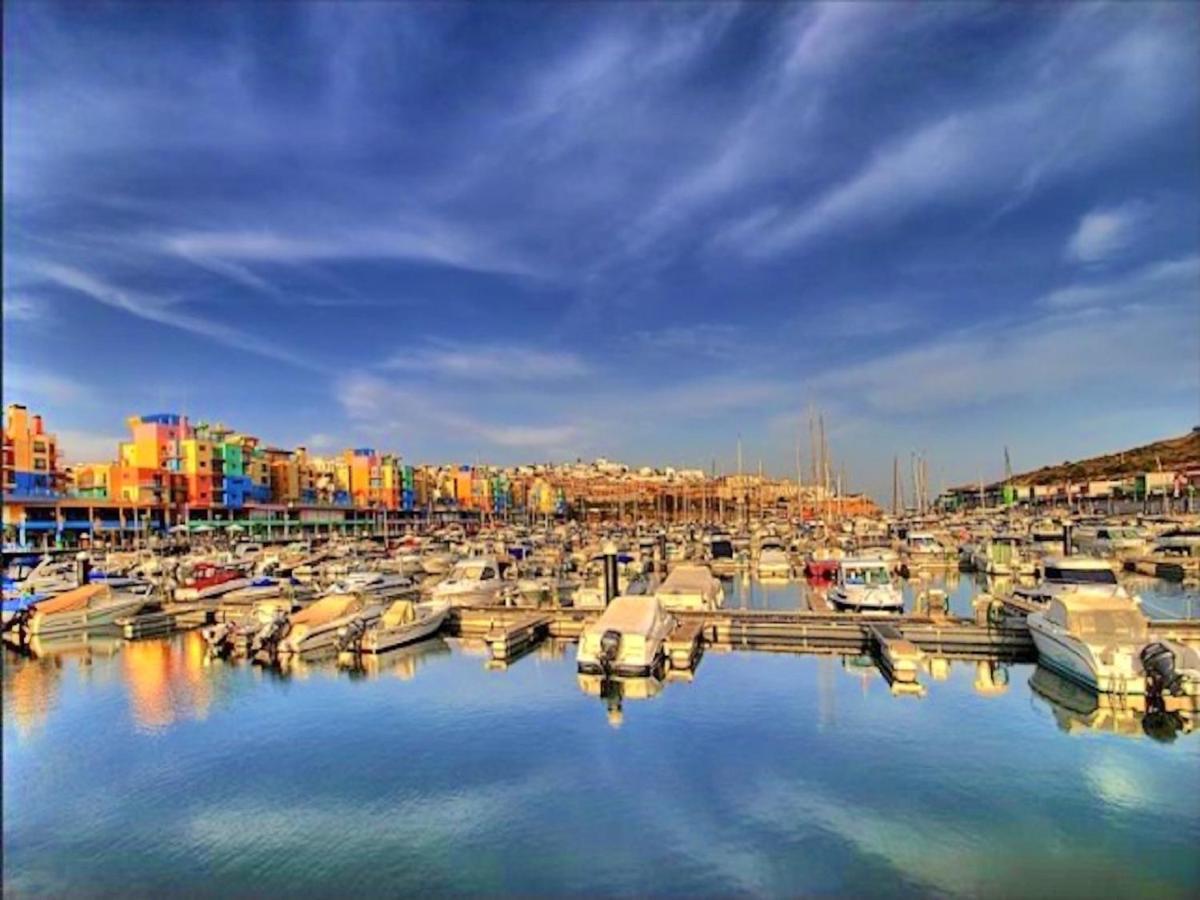 Luxury 1 Bedroom, Marina De Near Old Town Apartamento *